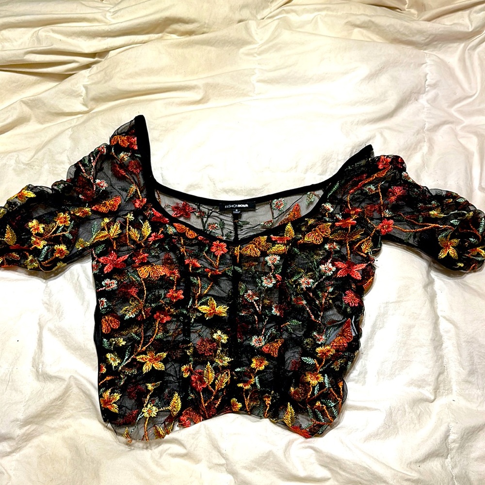 Fashion Nova sheer floral mid crop top small